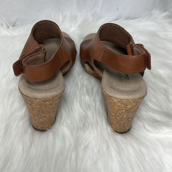 Clarks Collection Lafley Tan Wedge Cork Sandals Sz 8 - Picture 4 of 7
